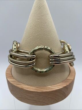 Susan Graver Chunky Geometric Link Gold Tone Bracelet With Magnetic Clasp 8 1/2”